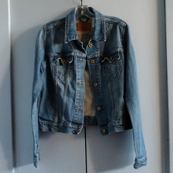 Levi's Jackets & Blazers - Levi’s L Denim Jacket Blue Wash
